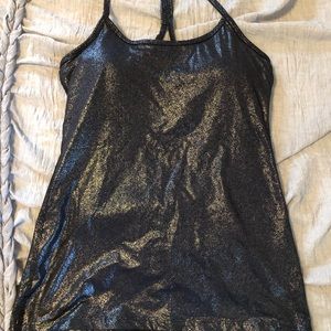 Black shimmer workout top